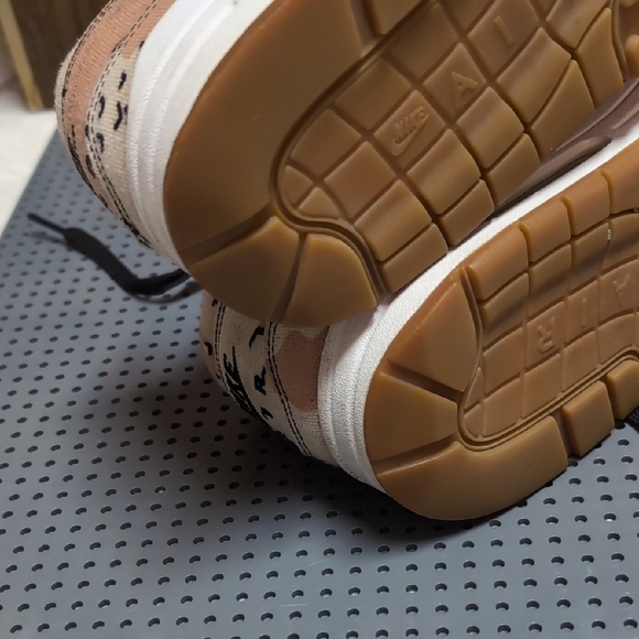 Nike Air Max 90 Desert - Picture 6 of 7